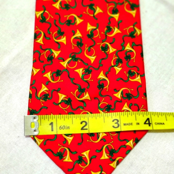 Mark Fore Strike Silk Trumpet Christmas Neck Tie - Picture 5 of 6